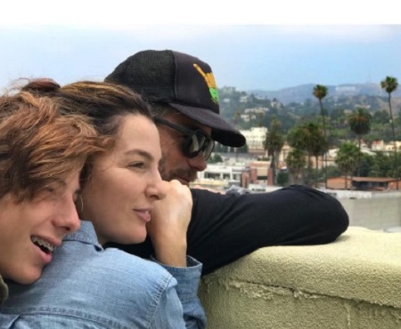  Ayelet Zurer with her husband Gilad Londovski and son Liad Londovski